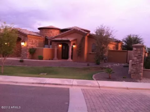 841 E Buffalo St, Gilbert, AZ 85295 photo 4