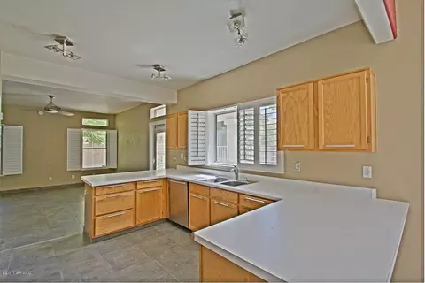1565 E Douglas Ave, Gilbert, AZ 85234 photo 7