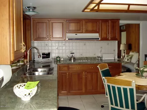 2202 E Lawrence Rd, Phoenix, AZ 85016 photo 7