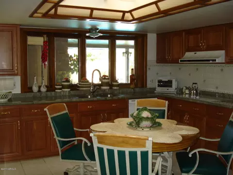 2202 E Lawrence Rd, Phoenix, AZ 85016 photo 5