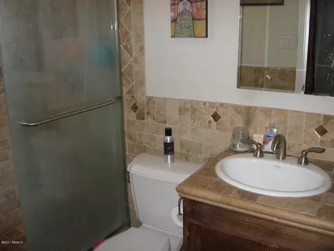 1544 Earll Dr, Phoenix, AZ 85014 photo 11
