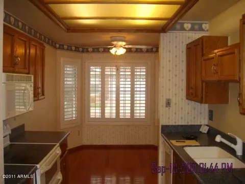 607 E Campo Bello Dr, Phoenix, AZ 85022 photo 4