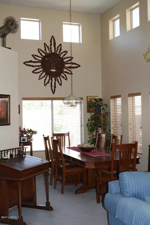 4306 E Graythorn Ave, Phoenix, AZ 85044 photo 2