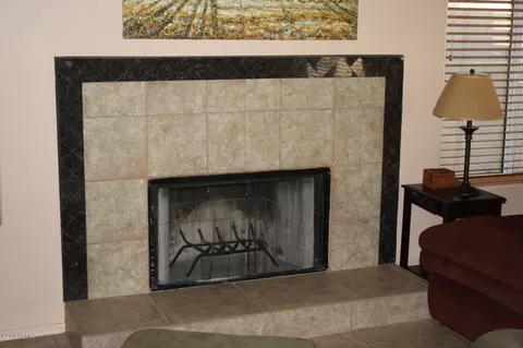 4306 E Graythorn Ave, Phoenix, AZ 85044 photo 6