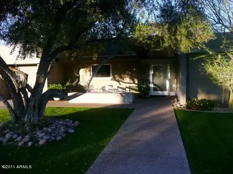4144 E Medlock Dr, Phoenix, AZ 85018 photo 4