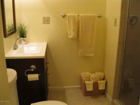 234 E Mclellan Blvd, Phoenix, AZ 85012 photo 9