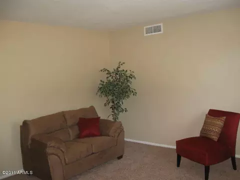 1327 E Indigo Cir, Mesa, AZ 85203 photo 4