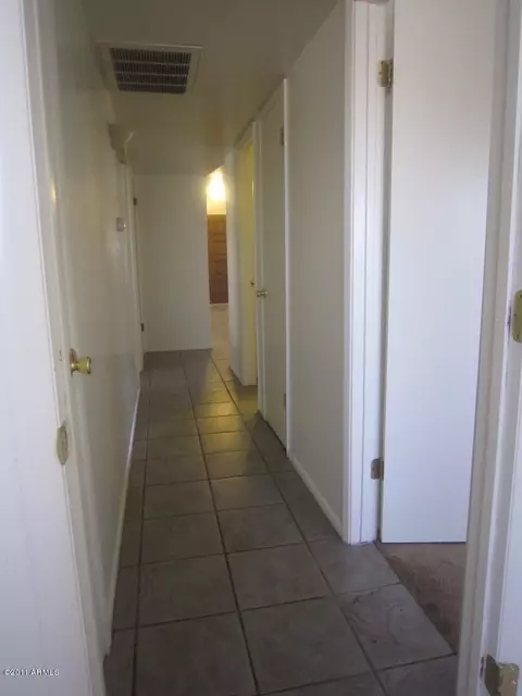 825 E Brown St, Phoenix, AZ 85020 photo 9
