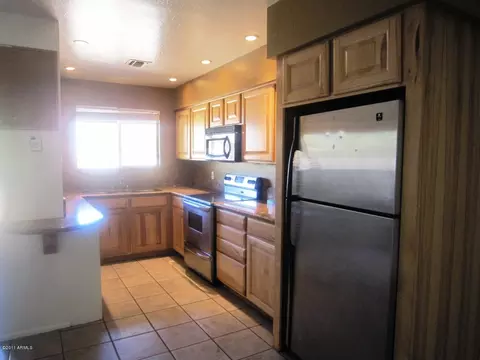 825 E Brown St, Phoenix, AZ 85020 photo 4
