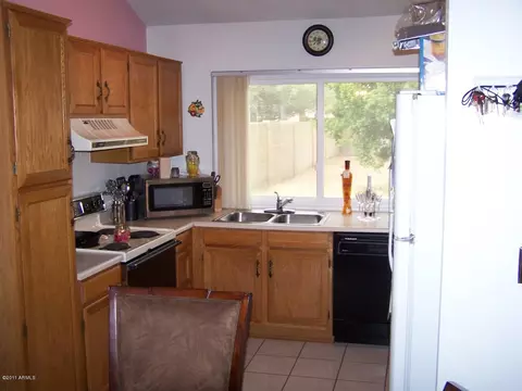 1626 E Darrel Rd, Phoenix, AZ 85042 photo 5