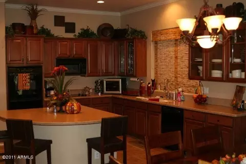 610 E Julian Dr, Gilbert, AZ 85295 photo 9