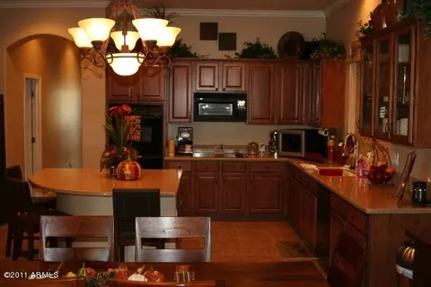 610 E Julian Dr, Gilbert, AZ 85295 photo 10
