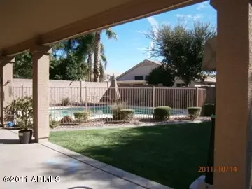 4127 E Lariat Ln, Phoenix, AZ 85050 photo 3