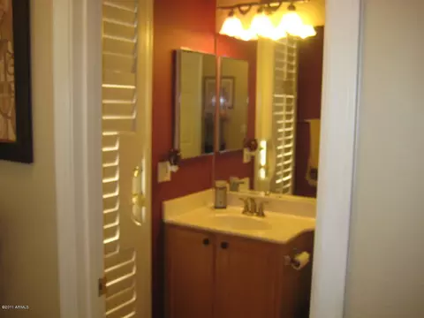 4127 E Lariat Ln, Phoenix, AZ 85050 photo 19