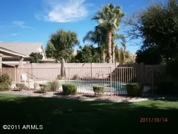 4127 E Lariat Ln, Phoenix, AZ 85050 photo 1