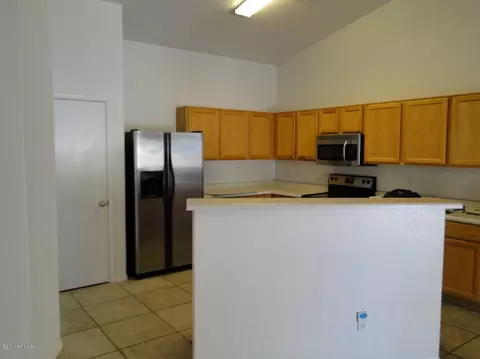 2284 W 17th Ave, Apache Junction, AZ 85120 photo 4