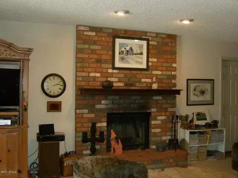 2046 N 63rd Pl, Mesa, AZ 85215 photo 4