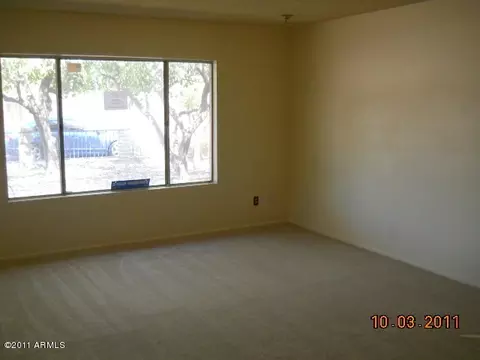 2323 E Larkspur Dr, Phoenix, AZ 85022 photo 2