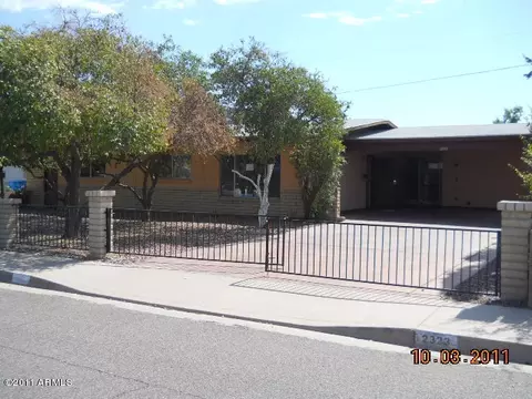 2323 E Larkspur Dr, Phoenix, AZ 85022 photo 1