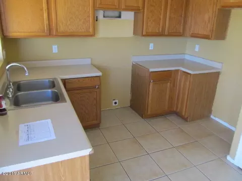 9957 E Dolphin Cir, Mesa, AZ 85208 photo 4