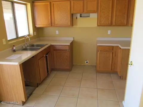 9957 E Dolphin Cir, Mesa, AZ 85208 photo 3