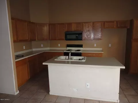 1051 E Mohave Ln, Apache Junction, AZ 85119 photo 3