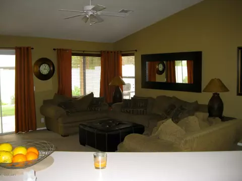 1050 E Bruce Ave, Gilbert, AZ 85234 photo 2