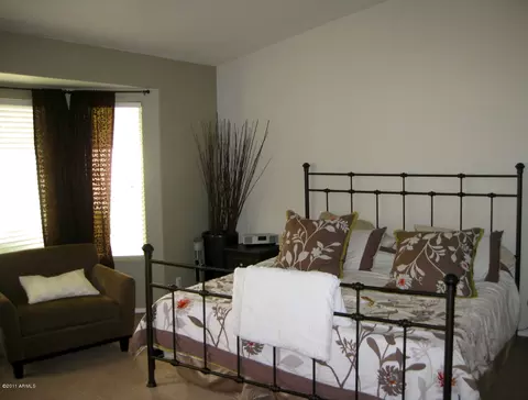 1050 E Bruce Ave, Gilbert, AZ 85234 photo 7