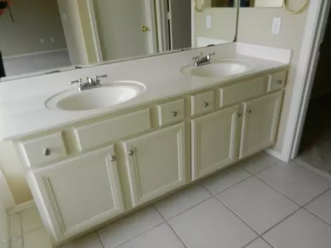 1686 E Laurel Ave, Gilbert, AZ 85234 photo 7