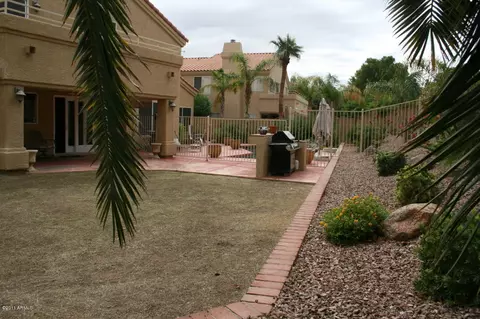 3374 E Silverwood Dr, Phoenix, AZ 85048 photo 10