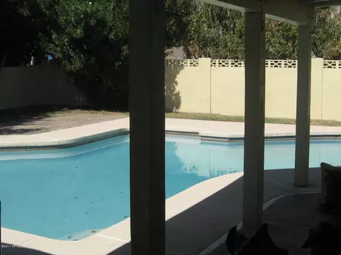 622 E Winter Dr, Phoenix, AZ 85020 photo 6
