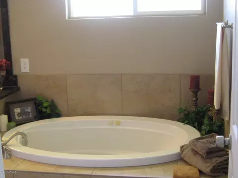 622 E Winter Dr, Phoenix, AZ 85020 photo 13
