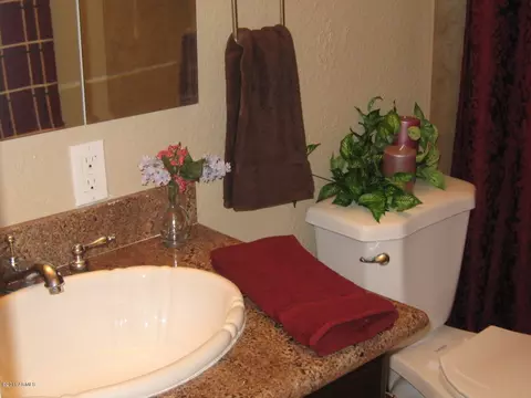 622 E Winter Dr, Phoenix, AZ 85020 photo 17