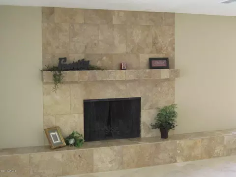 622 E Winter Dr, Phoenix, AZ 85020 photo 8