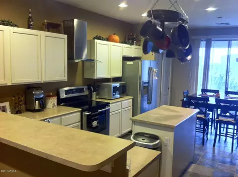 3702 E Sundance Ave, Gilbert, AZ 85297 photo 2