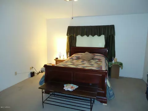 619 E Palomino Dr, Gilbert, AZ 85296 photo 9