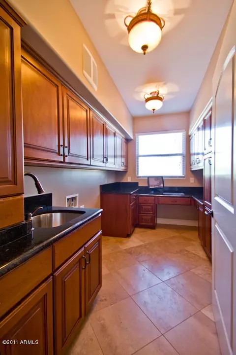 2470 E Vaughn Ave, Gilbert, AZ 85234 photo 18