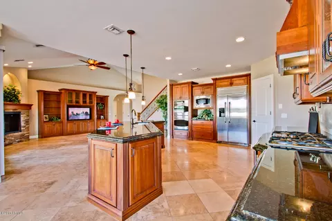 2470 E Vaughn Ave, Gilbert, AZ 85234 photo 14