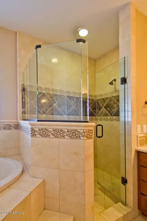 2470 E Vaughn Ave, Gilbert, AZ 85234 photo 25