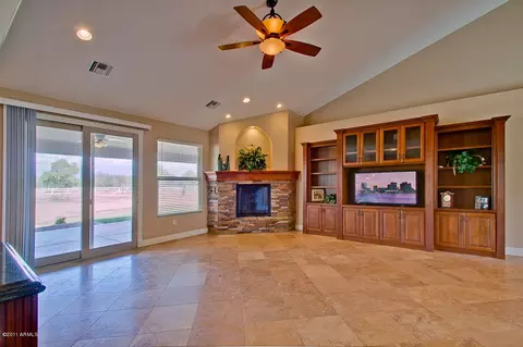 2470 E Vaughn Ave, Gilbert, AZ 85234 photo 10