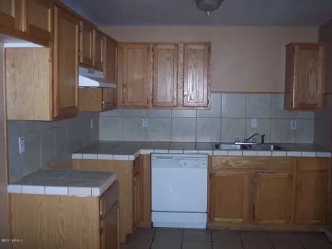 5919 W Berkeley Rd, Phoenix, AZ 85035 photo 2