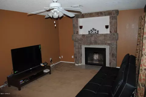 3537 E Tonto Ln, Phoenix, AZ 85050 photo 4