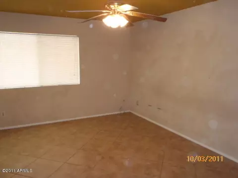 4237 E Saint Charles Ave, Phoenix, AZ 85042 photo 9