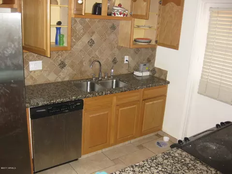 1239 E Campus Dr, Tempe, AZ 85282 photo 4