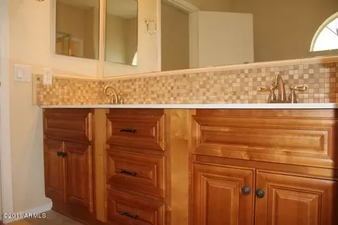 604 S Sahuaro Dr, Gilbert, AZ 85233 photo 7