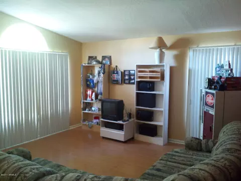 3437 E Kerry Ln, Phoenix, AZ 85050 photo 3