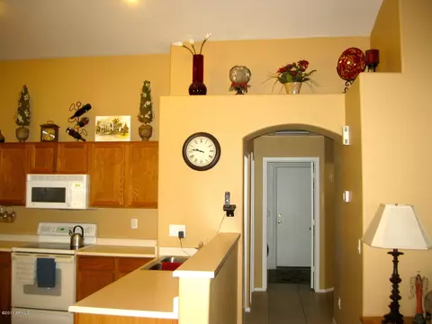 3252 E Sandy Way, Gilbert, AZ 85297 photo 4
