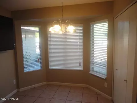 4821 E Desert View Dr, Phoenix, AZ 85044 photo 9