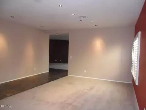 1306 E Beth Dr, Phoenix, AZ 85042 photo 4