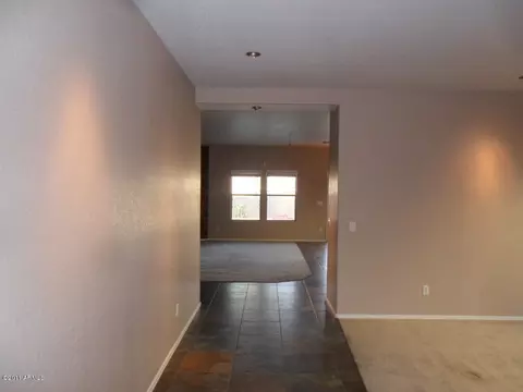 1306 E Beth Dr, Phoenix, AZ 85042 photo 2